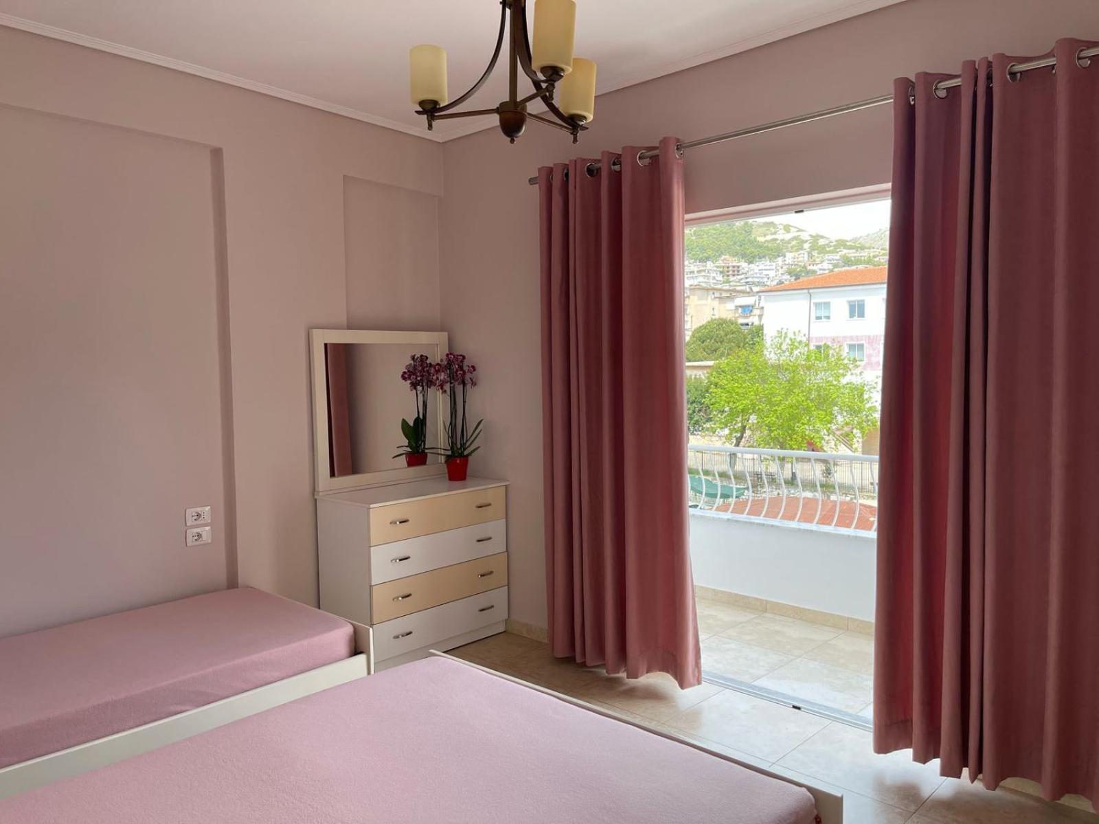 Linda Home Sarandë 外观 照片