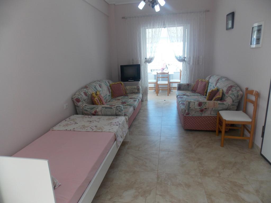 Linda Home Sarandë 外观 照片